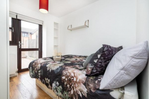 Comfortable New Refurbished Bedroom